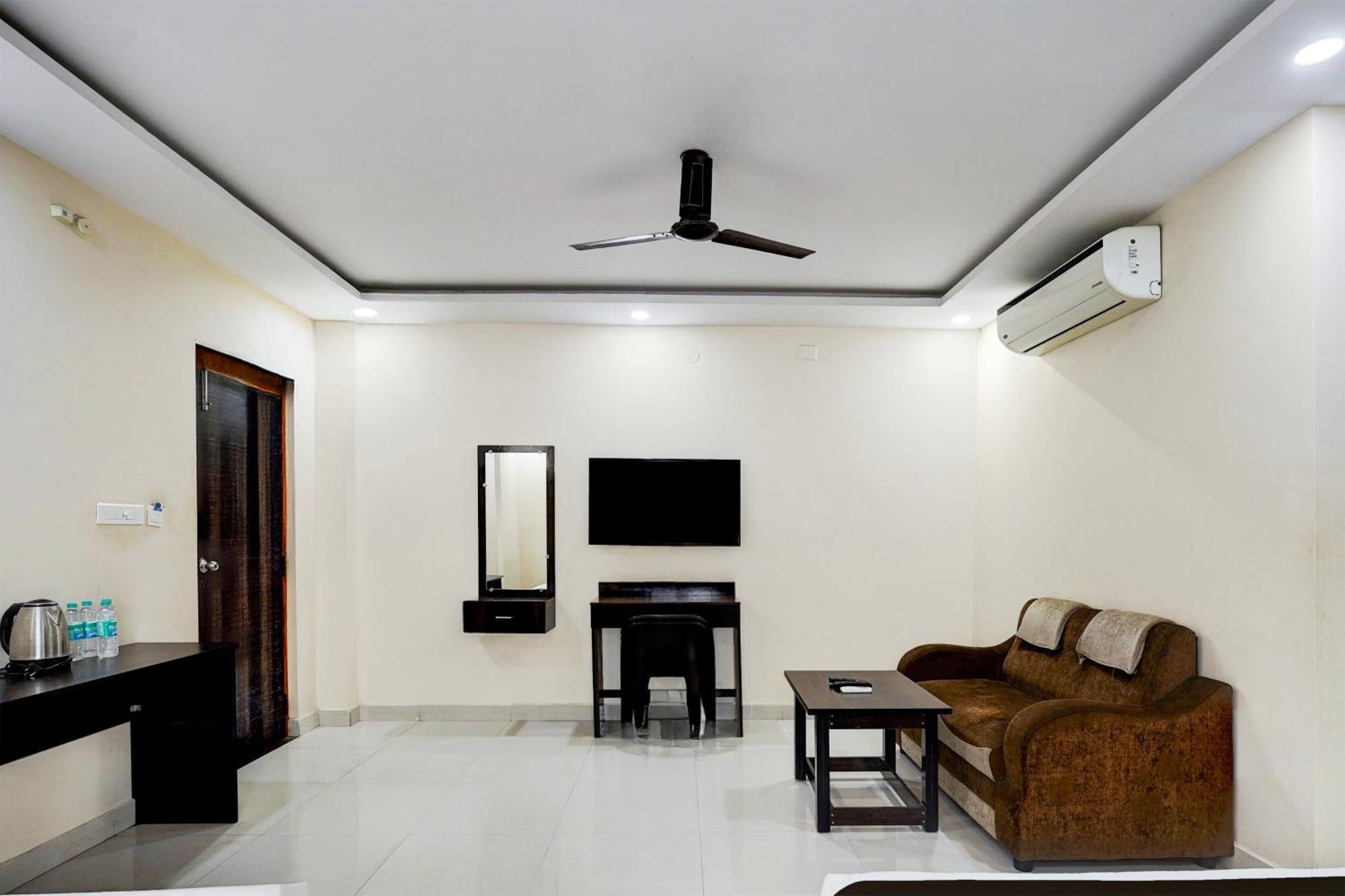 Super Collection O Tirumala Road Near Alipiri Tirupati Exterior foto