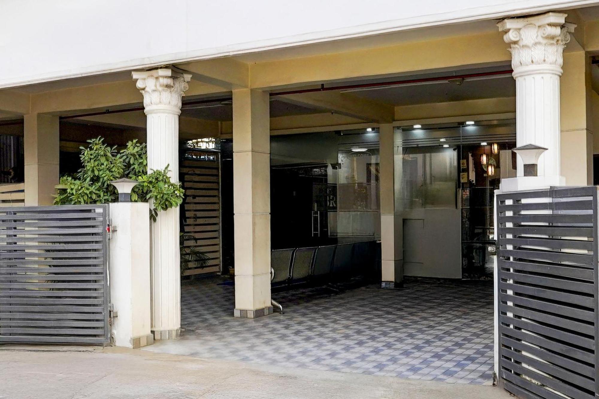 Super Collection O Tirumala Road Near Alipiri Tirupati Exterior foto